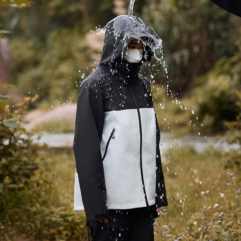 Graphene-lined Outdoor Hiking And Mountaineering Apparel Strattosolve Incorprated